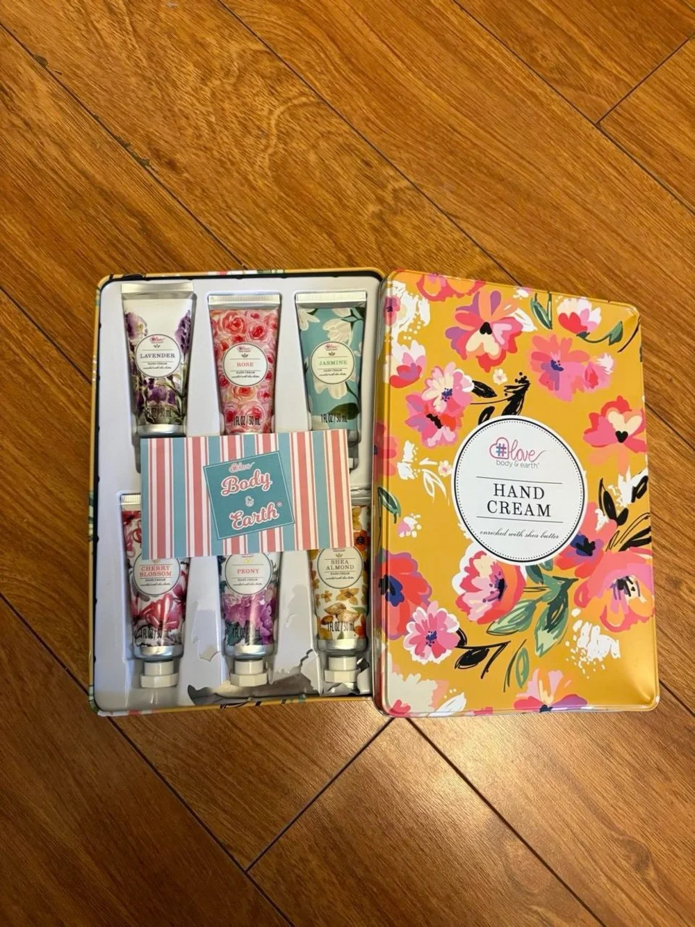 Body & Earth hand cream gift set with floral design